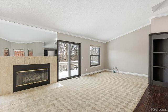 7154 Westchester, West Bloomfield, MI 48322