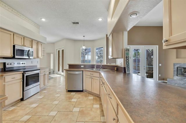 300 HAMPSHIRE AVENUE, Spring Hill, FL 34606