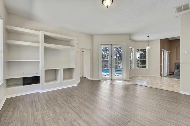 300 HAMPSHIRE AVENUE, Spring Hill, FL 34606