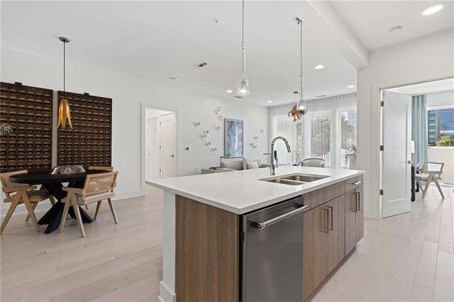 775 Juniper NE Street 107, Atlanta, GA 30308