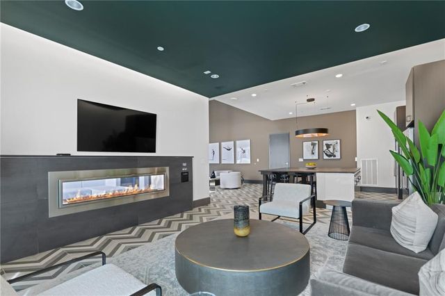 775 Juniper NE Street 107, Atlanta, GA 30308