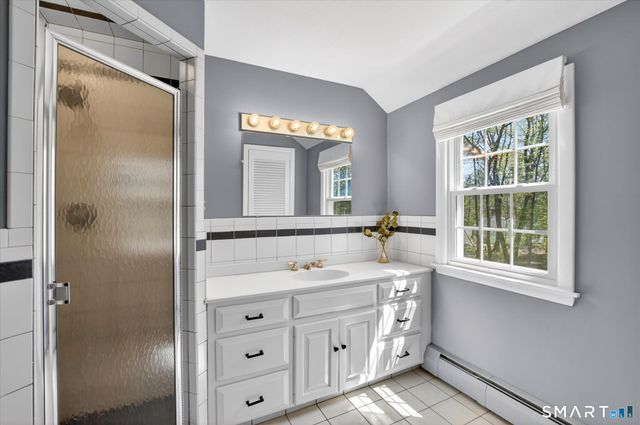 22 Fox Den Road, Simsbury, CT 06092