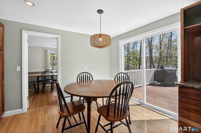 22 Fox Den Road, Simsbury, CT 06092