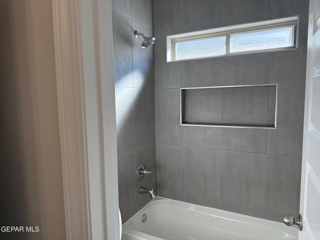 7703 CALIFORNIA STAGE Street, Vinton, TX 79821