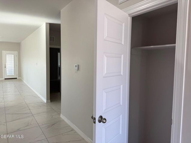 7703 CALIFORNIA STAGE Street, Vinton, TX 79821