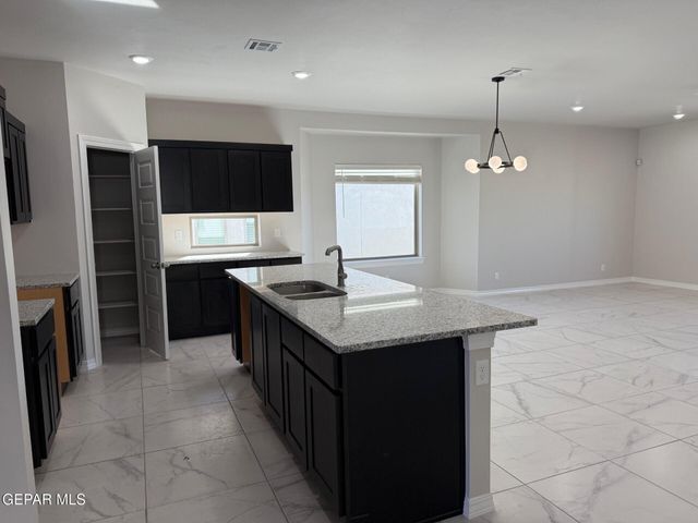 7703 CALIFORNIA STAGE Street, Vinton, TX 79821