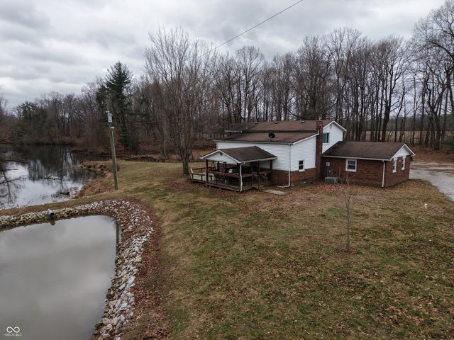 11865 E Davis Avenue, Brazil, IN 47834