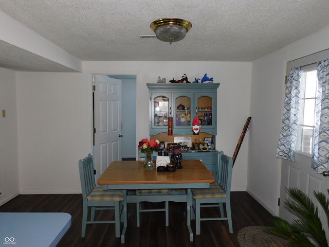 11865 E Davis Avenue, Brazil, IN 47834