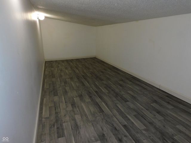 11865 E Davis Avenue, Brazil, IN 47834