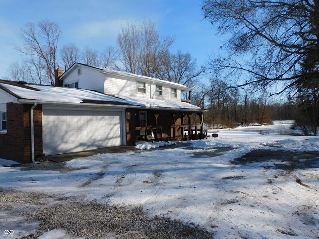 11865 E Davis Avenue, Brazil, IN 47834