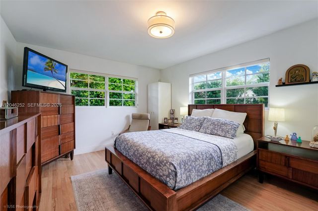 1556 Catalonia Avenue, Coral Gables, FL 33134