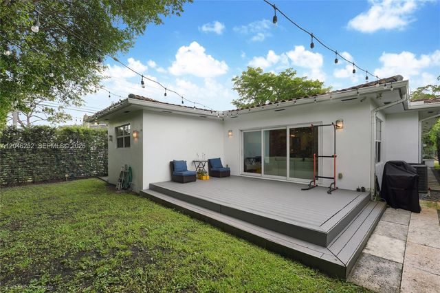 1556 Catalonia Avenue, Coral Gables, FL 33134
