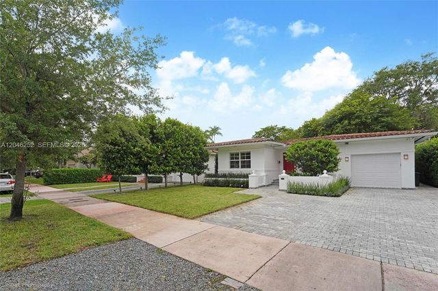 1556 Catalonia Avenue, Coral Gables, FL 33134