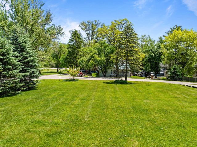 304 Crocus STREET, Williams Bay, WI 53191