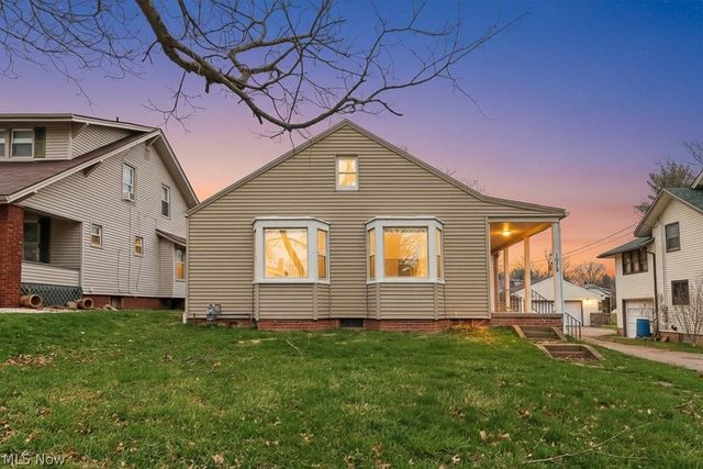 1073 Parkside Drive, Alliance, OH 44601