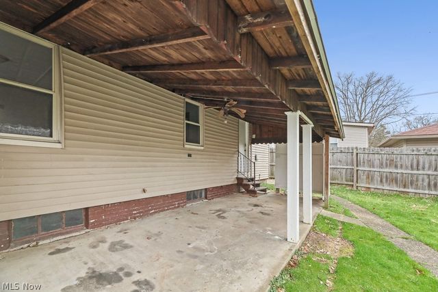 1073 Parkside Drive, Alliance, OH 44601