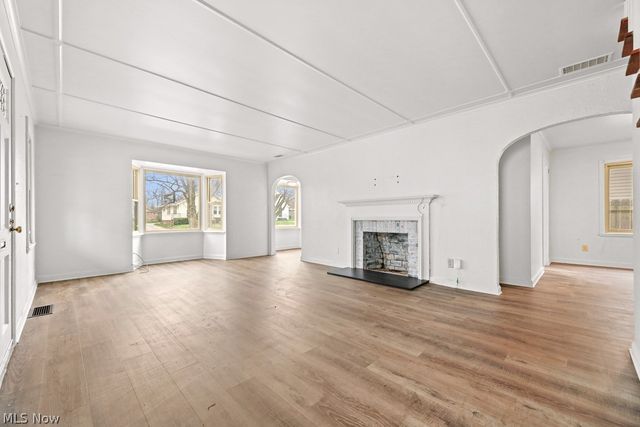 1073 Parkside Drive, Alliance, OH 44601