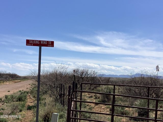 25317 W Talking Wind Trail, Willcox, AZ 85643