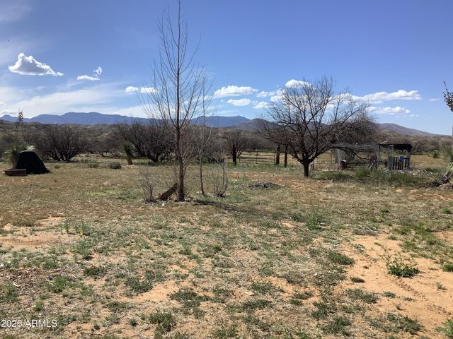 25317 W Talking Wind Trail, Willcox, AZ 85643