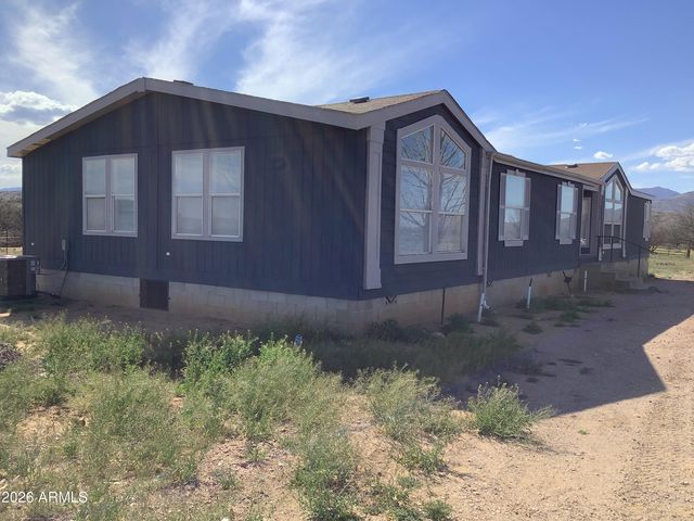 25317 W Talking Wind Trail, Willcox, AZ 85643