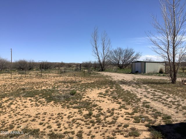 25317 W Talking Wind Trail, Willcox, AZ 85643