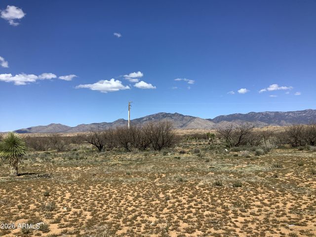 25317 W Talking Wind Trail, Willcox, AZ 85643