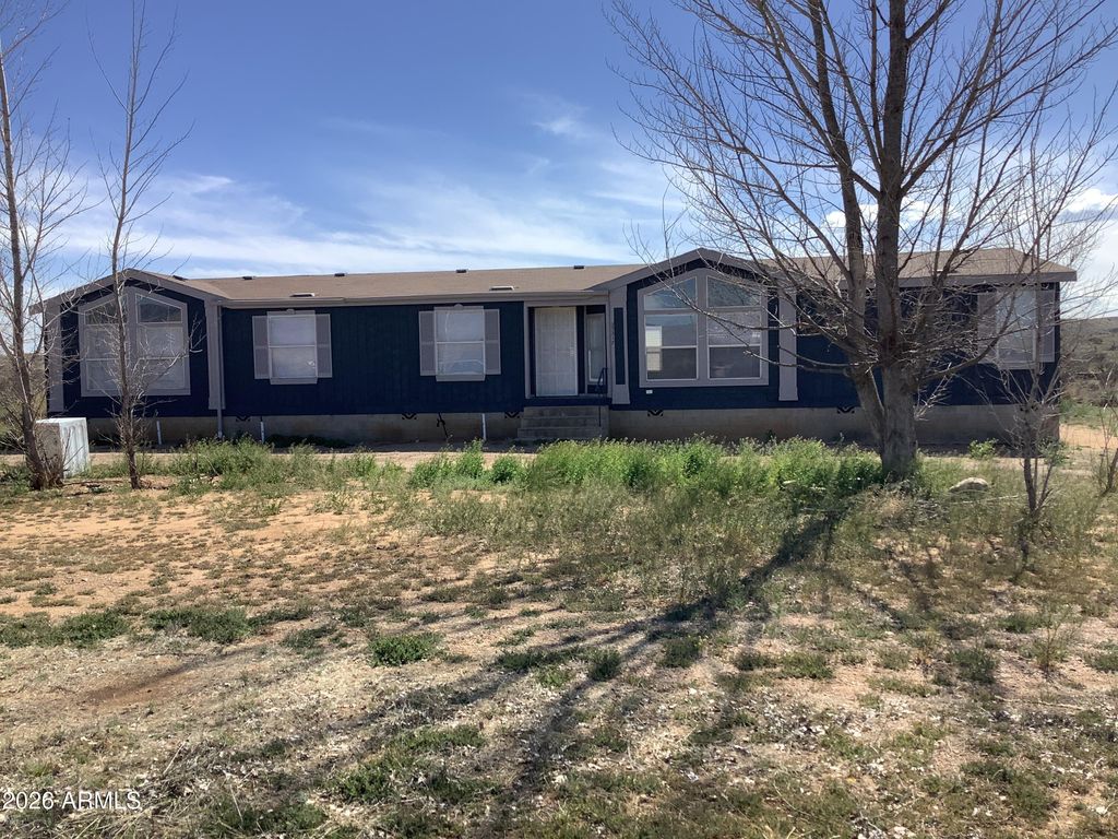 25317 W Talking Wind Trail, Willcox, AZ 85643
