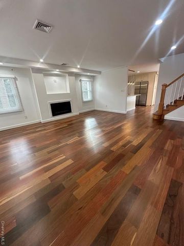 26 Radio Avenue, Miller Place, NY 11764