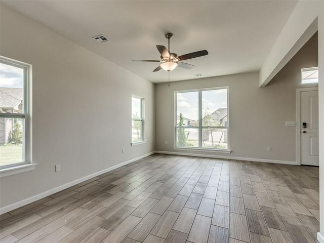 1687 Bloomington Court, Newcastle, OK 73065