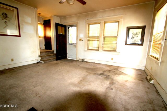 3605 Almeda Drive, Toledo, OH 43612