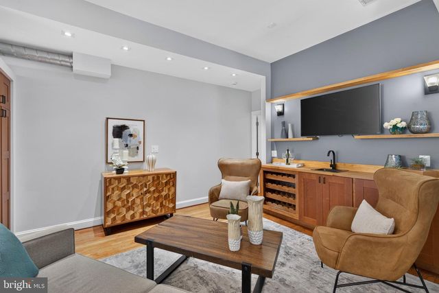 1337 MARYLAND AVE NE, Washington, DC 20002