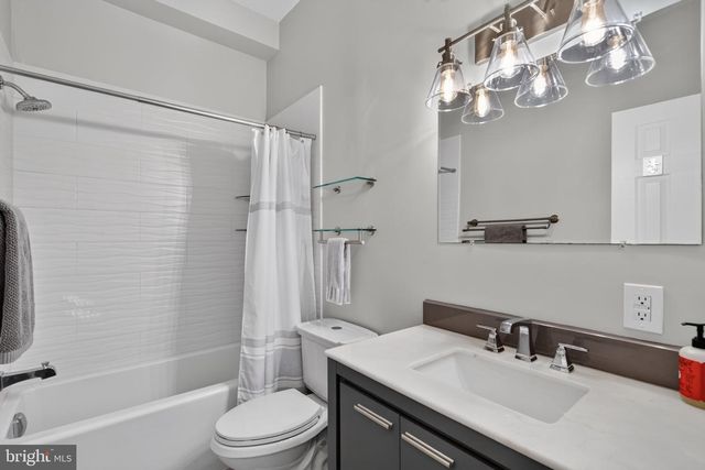 1337 MARYLAND AVE NE, Washington, DC 20002