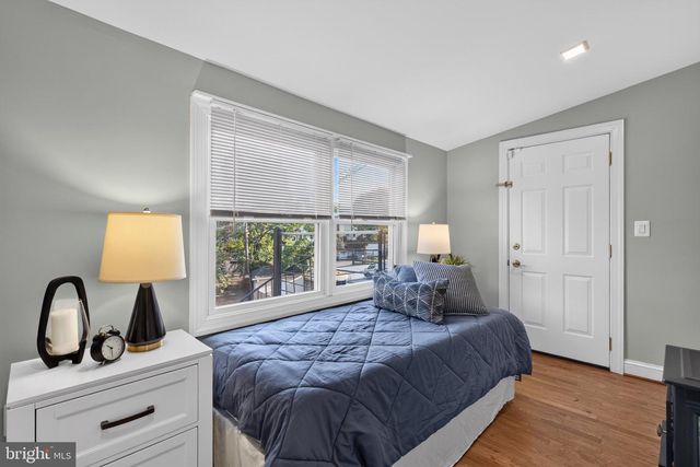 1337 MARYLAND AVE NE, Washington, DC 20002