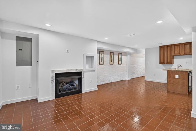 1337 MARYLAND AVE NE, Washington, DC 20002
