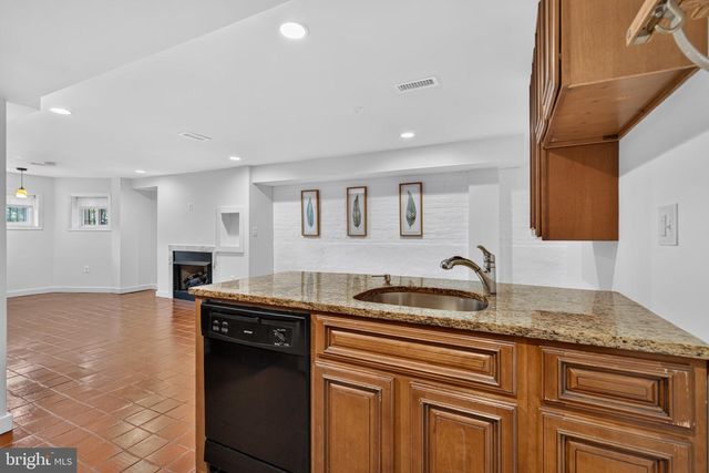 1337 MARYLAND AVE NE, Washington, DC 20002