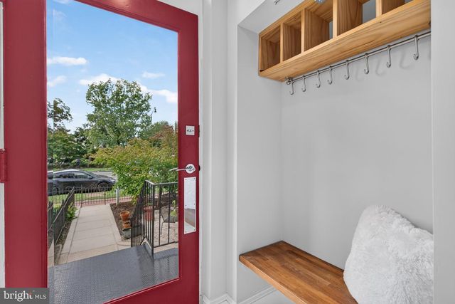 1337 MARYLAND AVE NE, Washington, DC 20002