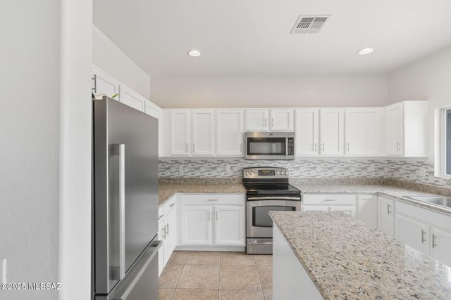 892 W Calle Valenciana, Sahuarita, AZ 85629