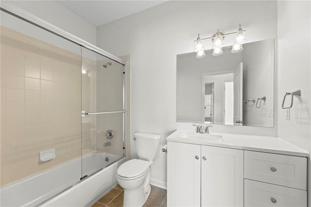 21962 W 116th Terrace, Olathe, KS 66061