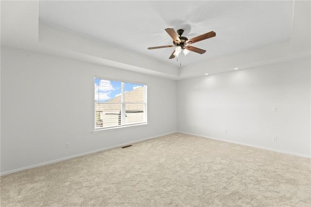 21962 W 116th Terrace, Olathe, KS 66061