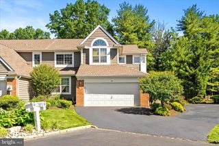 25 CYPRESS POINT LN, Monroe Township, NJ 08831