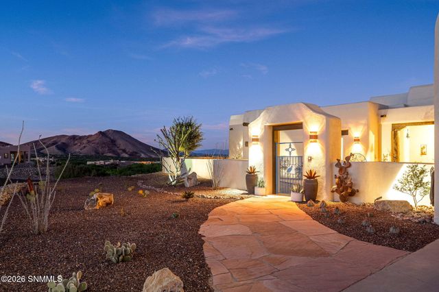 1228 Goldeneye Court, Las Cruces, NM 88007