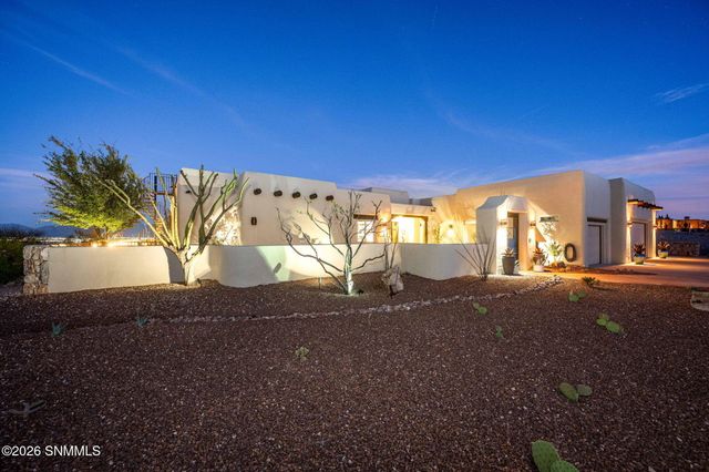 1228 Goldeneye Court, Las Cruces, NM 88007