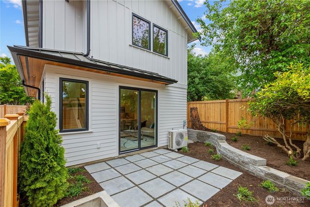 6834 47th Avenue NE, Seattle, WA 98115