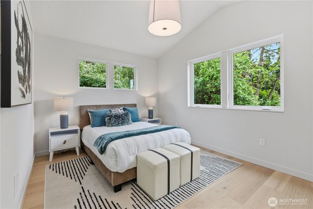 6834 47th Avenue NE, Seattle, WA 98115