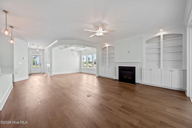 559 Moss Lake Lane, Holly Ridge, NC 28445