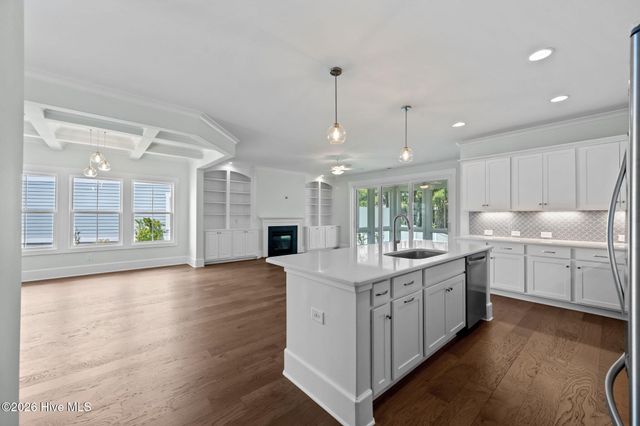 559 Moss Lake Lane, Holly Ridge, NC 28445