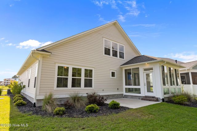 559 Moss Lake Lane, Holly Ridge, NC 28445