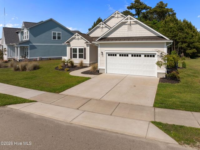 559 Moss Lake Lane, Holly Ridge, NC 28445