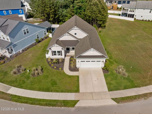 559 Moss Lake Lane, Holly Ridge, NC 28445