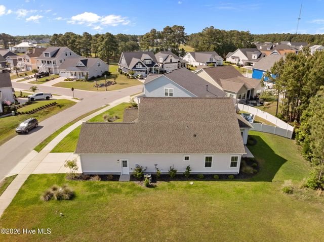 559 Moss Lake Lane, Holly Ridge, NC 28445